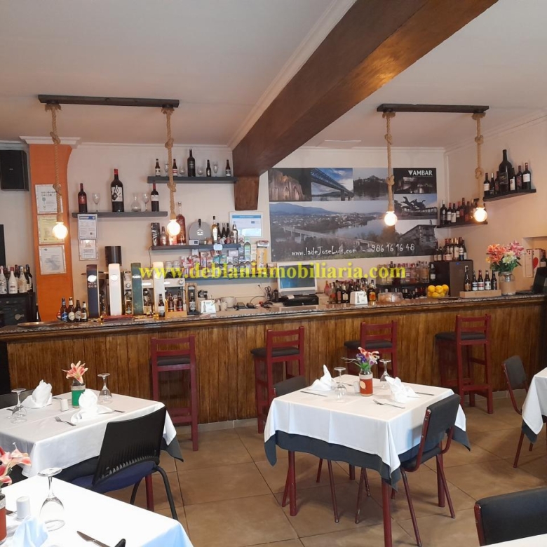 SE ALQUILA RESTAURANTE-ASADOR EN TUI