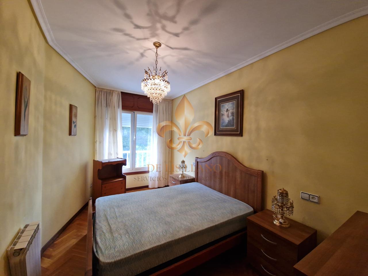 Venta de excelente piso en el centro de Gondomar.