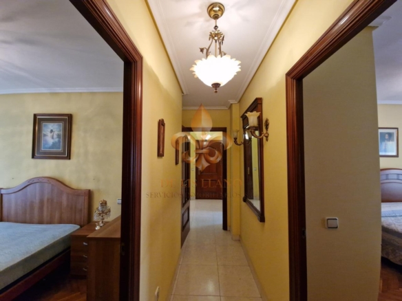 Venta de excelente piso en el centro de Gondomar.