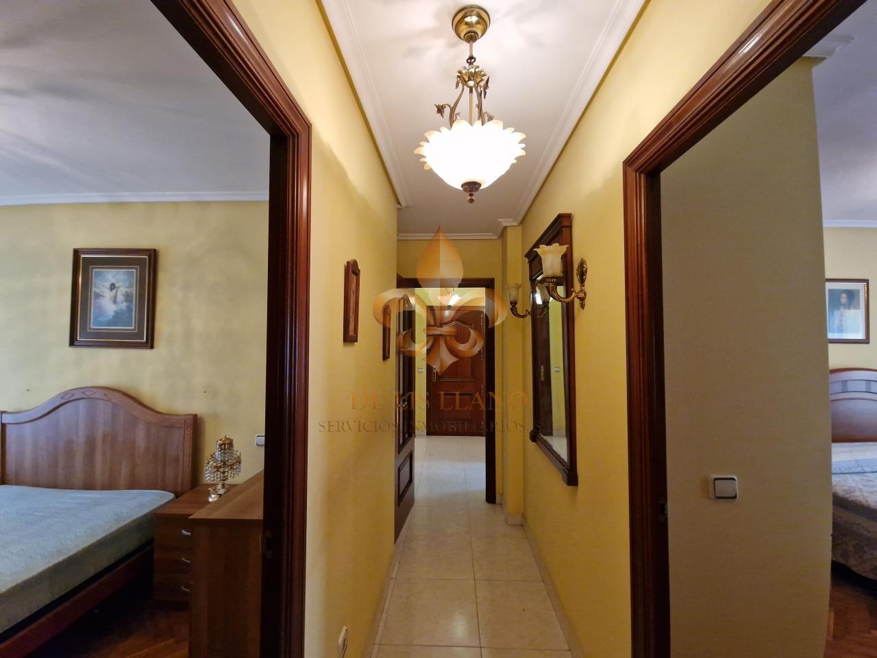 Venta de excelente piso en el centro de Gondomar.
