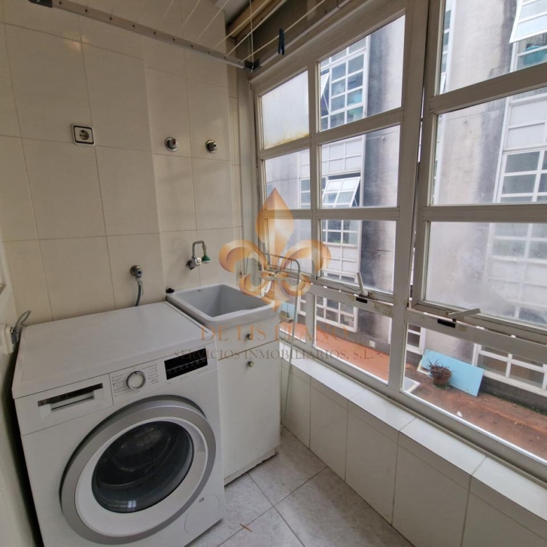 Venta de excelente piso en el centro de Gondomar.