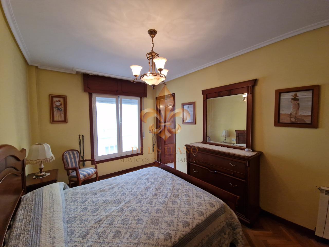 Venta de excelente piso en el centro de Gondomar.