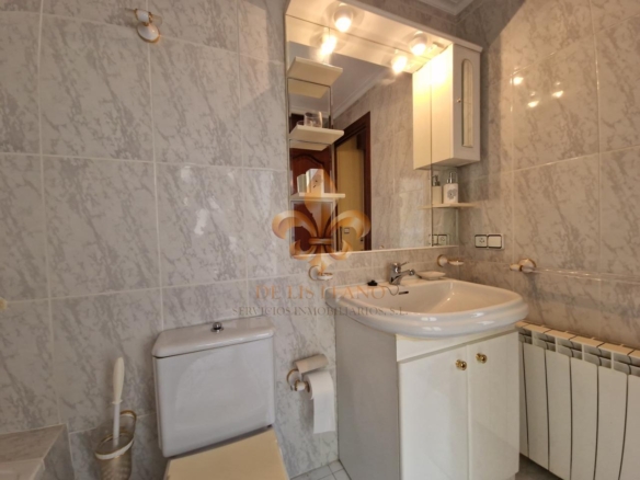 Venta de excelente piso en el centro de Gondomar.