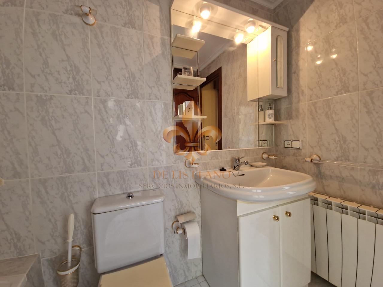 Venta de excelente piso en el centro de Gondomar.