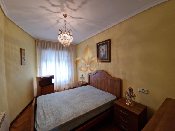 Venta de excelente piso en el centro de Gondomar.