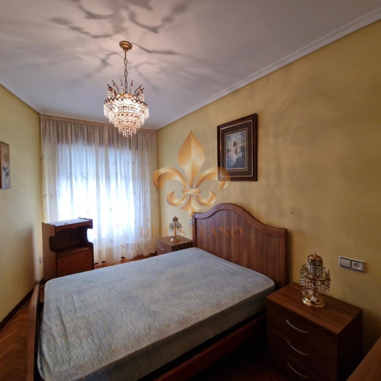 Venta de excelente piso en el centro de Gondomar.