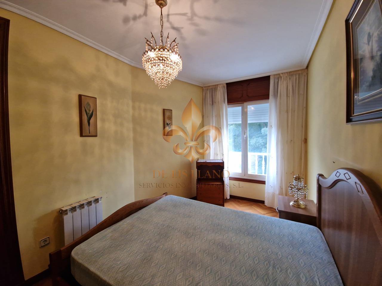 Venta de excelente piso en el centro de Gondomar.