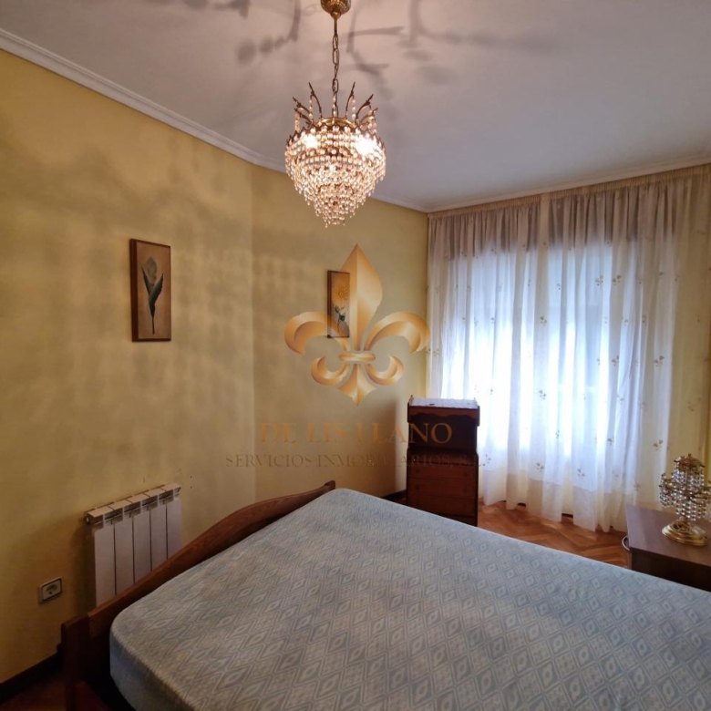 Venta de excelente piso en el centro de Gondomar.
