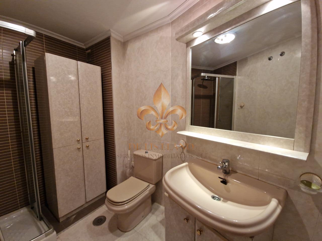 Venta de excelente piso en el centro de Gondomar.