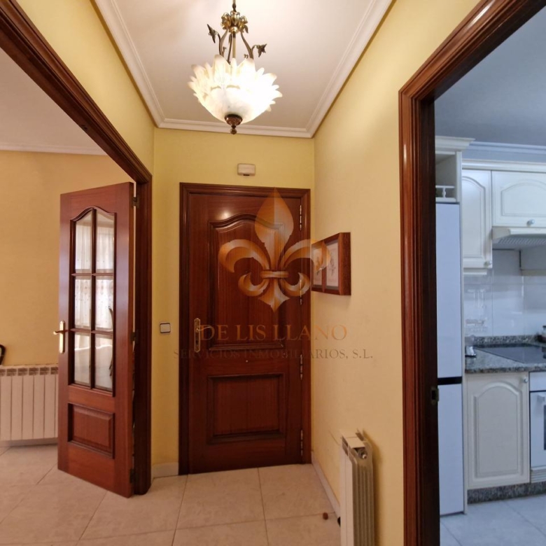 Venta de excelente piso en el centro de Gondomar.