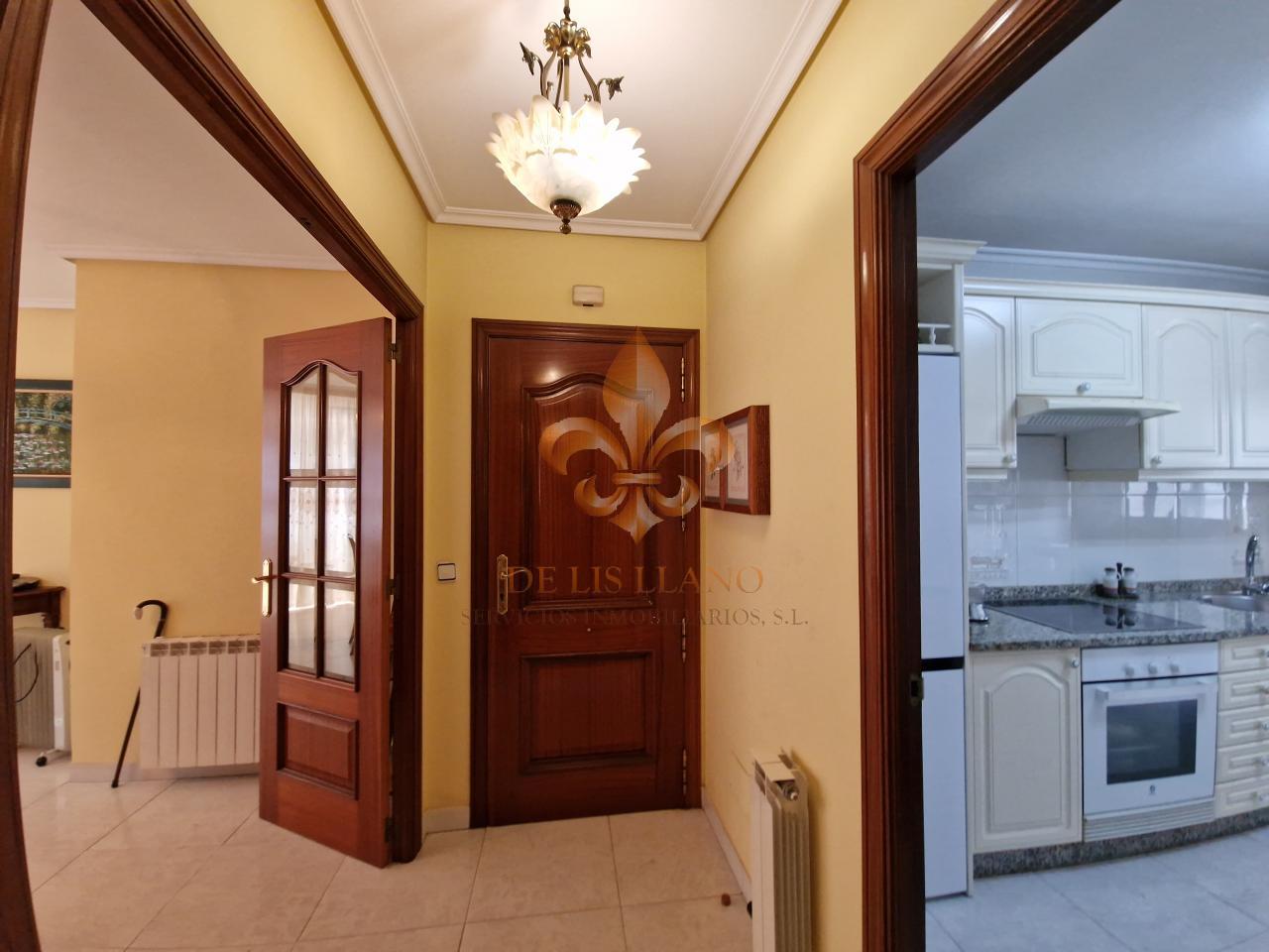 Venta de excelente piso en el centro de Gondomar.