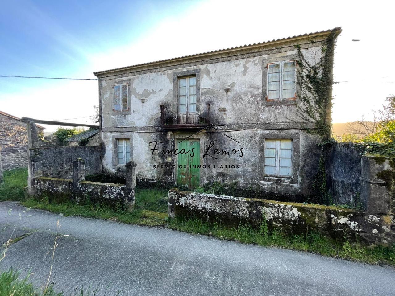 173013455768500039132_172691647167 Casa de piedra a rehabilitar en Vimianzo.