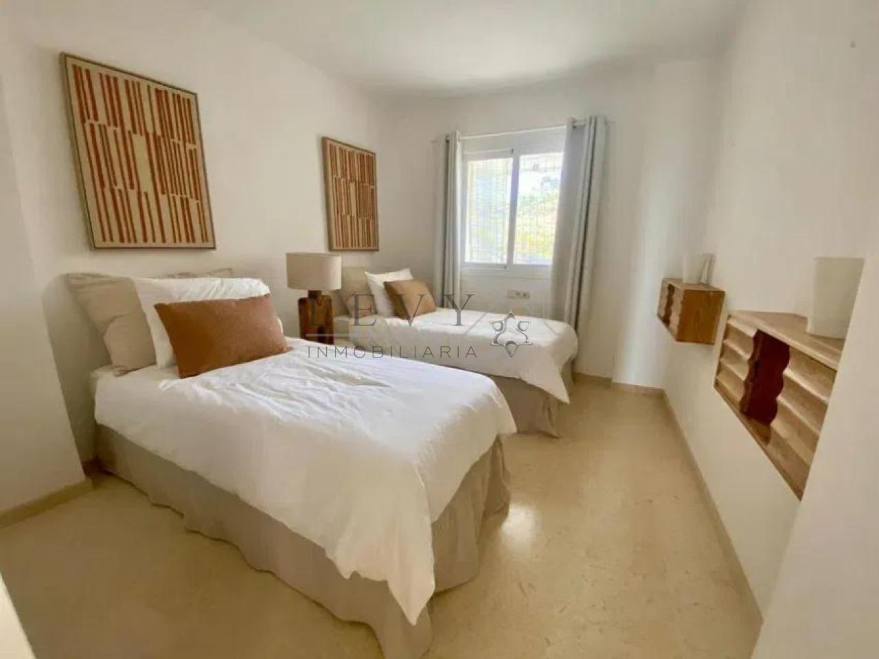 173132330411400158612_173132320043 Magnifico piso en Marbella – Elviria