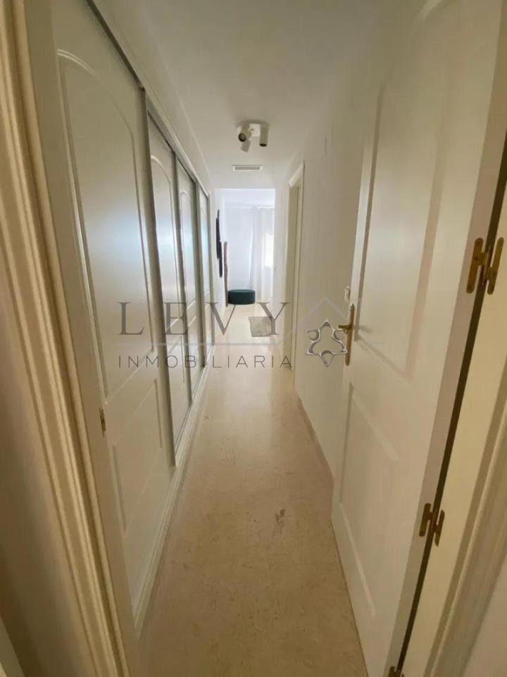 173132330876500158612_173132320423 Magnifico piso en Marbella – Elviria