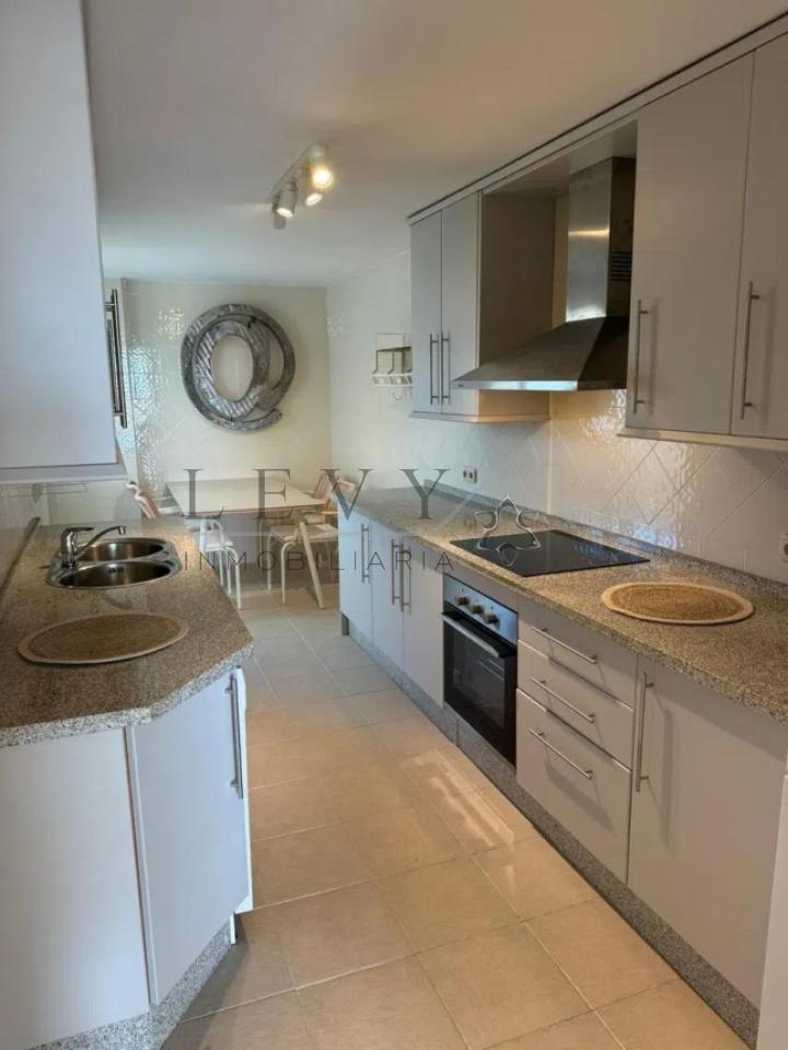 173132331023800158612_173132320838 Magnifico piso en Marbella – Elviria