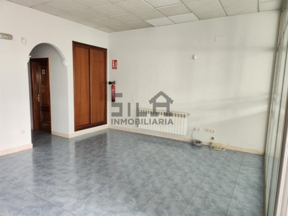 ALQUILER LOCAL COMERCIAL ZONA PUENTE