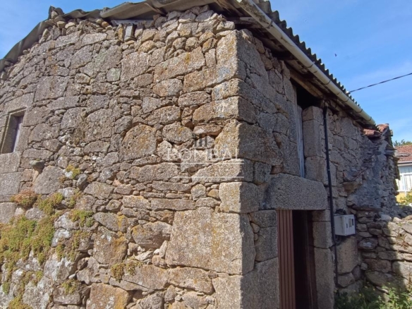 CASA A REFORMAR
