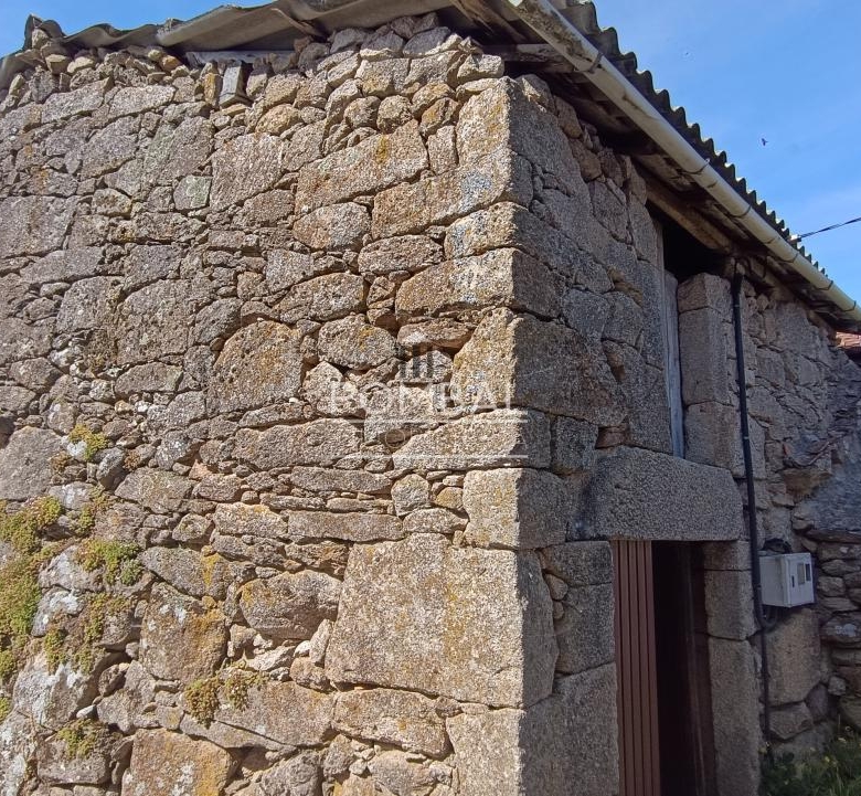 CASA A REFORMAR