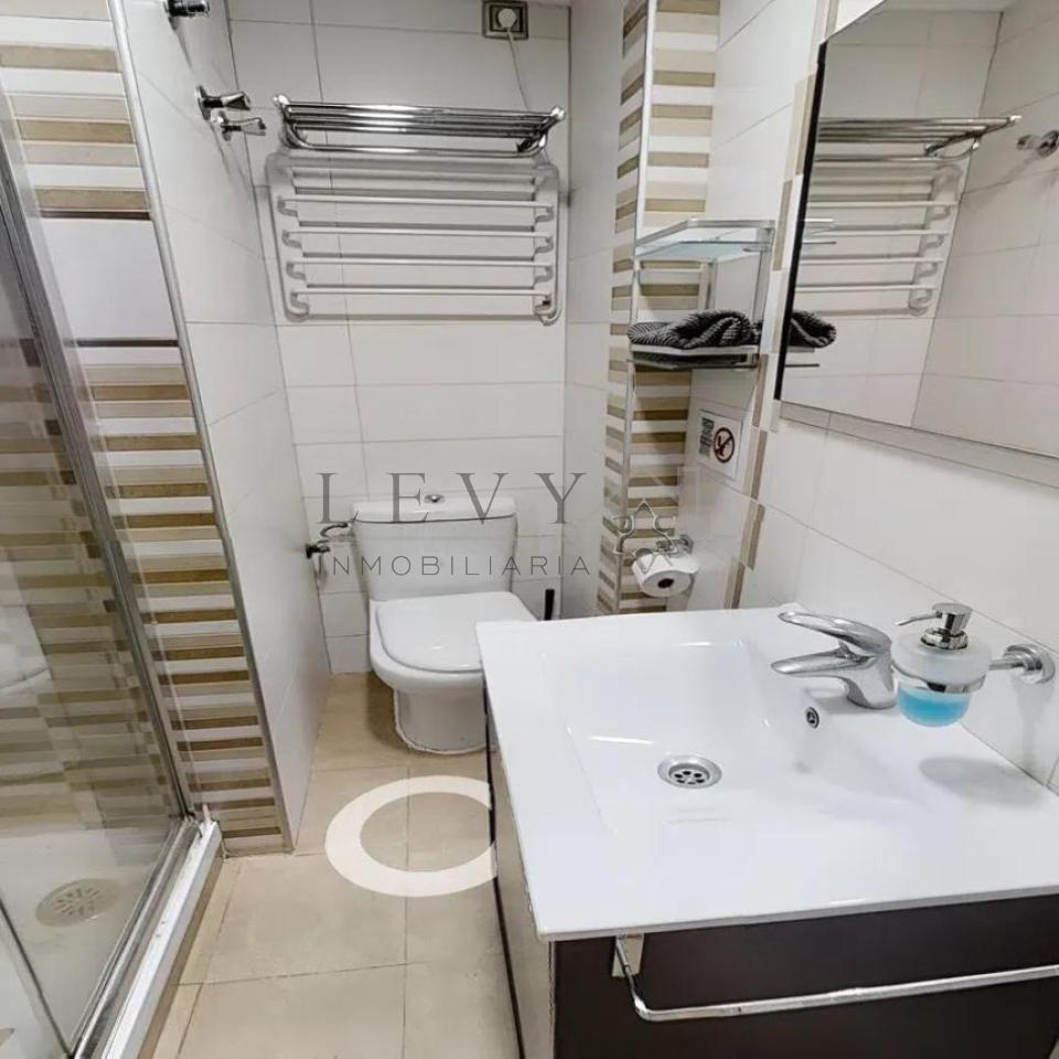 173227127466700158944_173227117619 OPORTUNIDAD PISO LIC TURISTICA CENTRO MALAGA