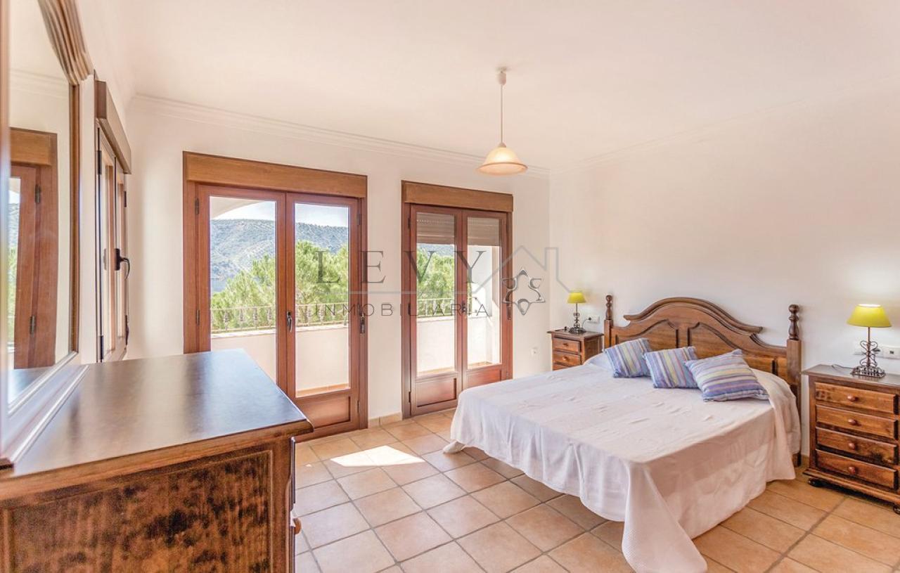 173253710889600039436_173253596055 Maravillosa Finca cerca del Lago