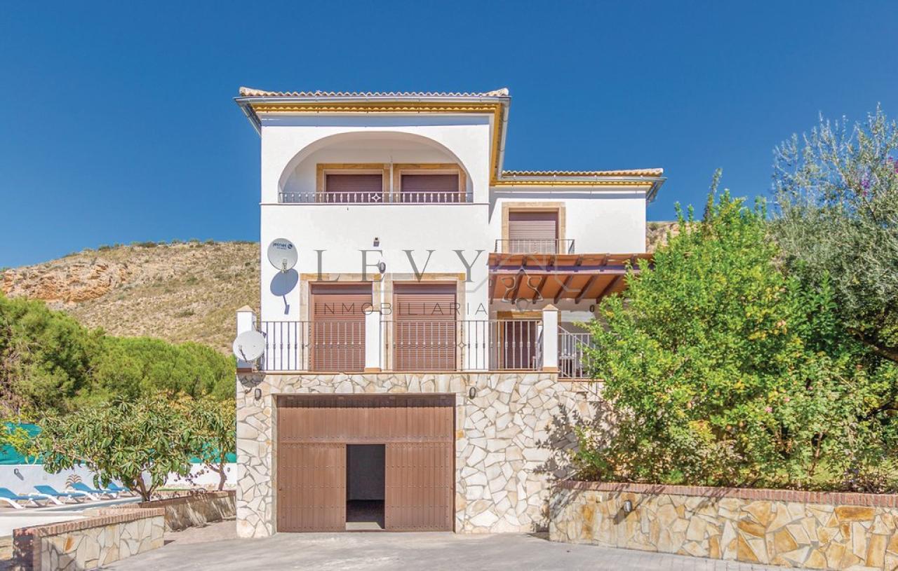 173253712079100039436_173253597439 Maravillosa Finca cerca del Lago