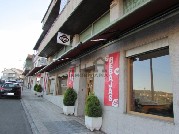 ALQUILER LOCAL 1.300M2 PIÑEIRAL