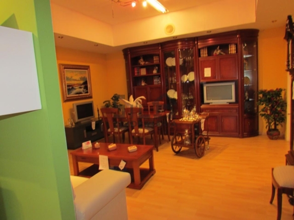 ALQUILER LOCAL 1.300M2 PIÑEIRAL