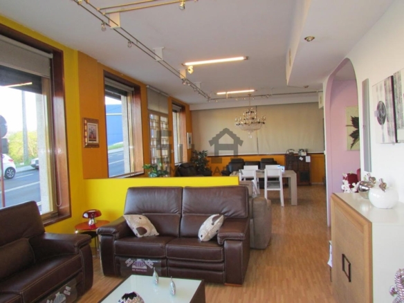 ALQUILER LOCAL 1.300M2 PIÑEIRAL