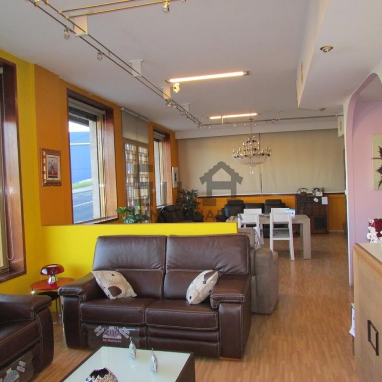 ALQUILER LOCAL 1.300M2 PIÑEIRAL