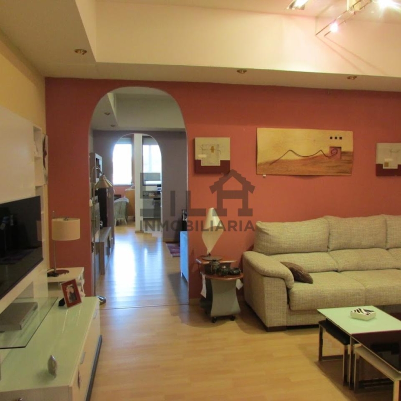 ALQUILER LOCAL 1.300M2 PIÑEIRAL