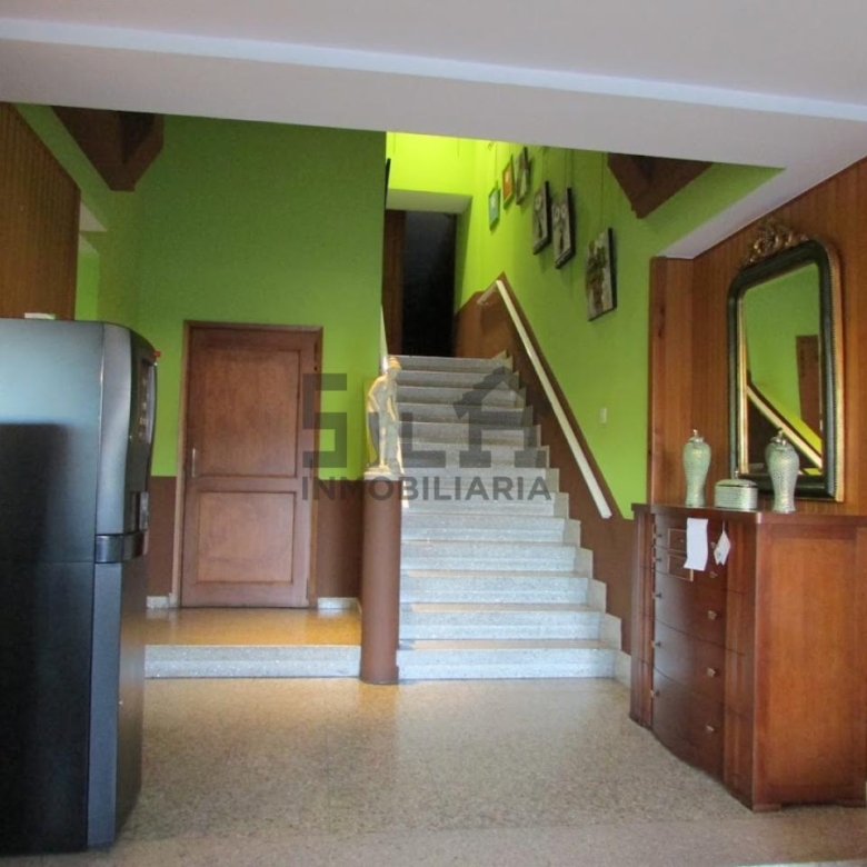 ALQUILER LOCAL 1.300M2 PIÑEIRAL