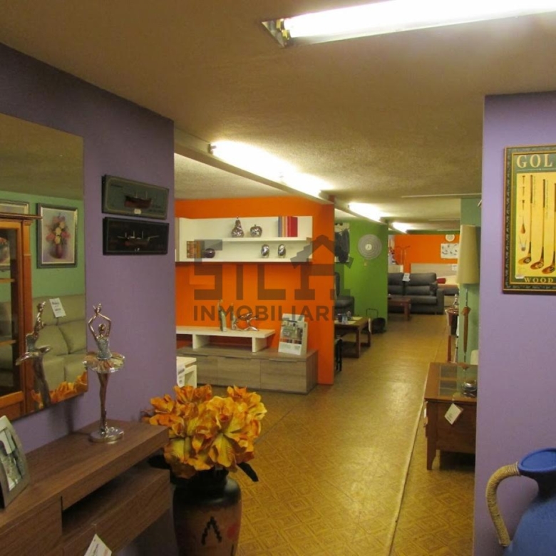 ALQUILER LOCAL 1.300M2 PIÑEIRAL