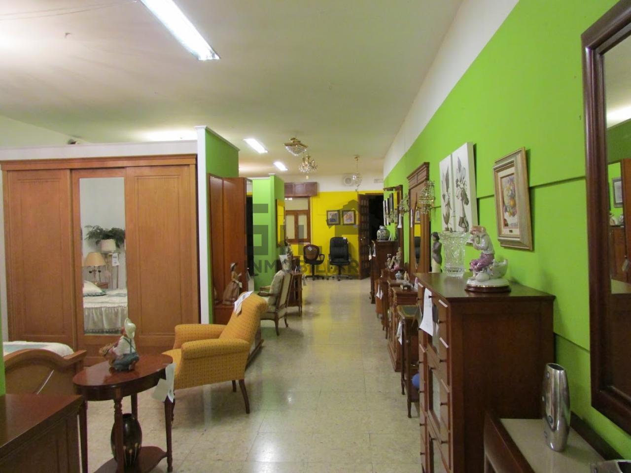 ALQUILER LOCAL 1.300M2 PIÑEIRAL