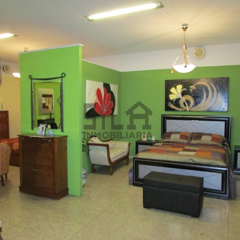 ALQUILER LOCAL 1.300M2 PIÑEIRAL