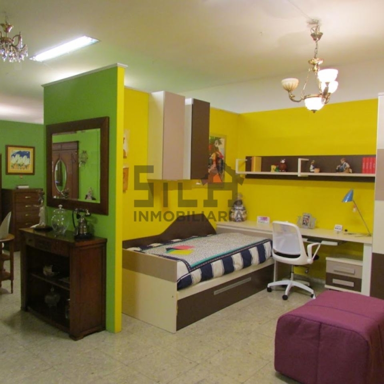 ALQUILER LOCAL 1.300M2 PIÑEIRAL