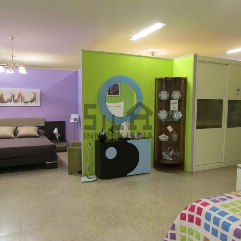 ALQUILER LOCAL 1.300M2 PIÑEIRAL