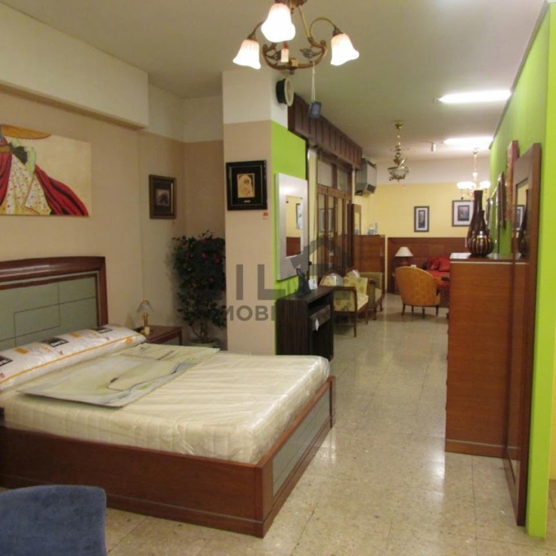 ALQUILER LOCAL 1.300M2 PIÑEIRAL