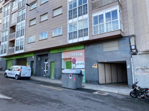 Plaza para coche en Ourense