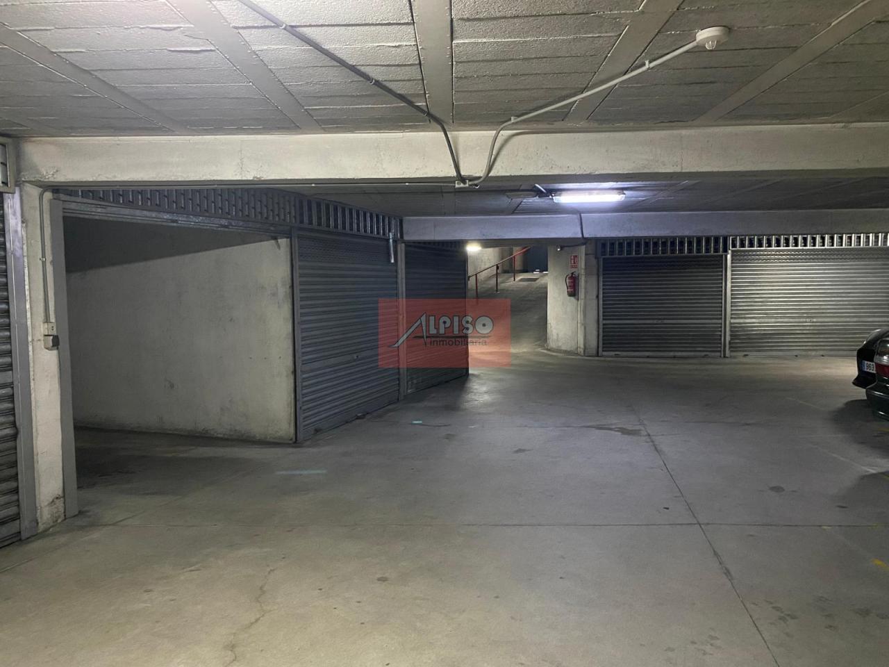 173462228136600005256_173462151543 Plaza para coche en Ourense