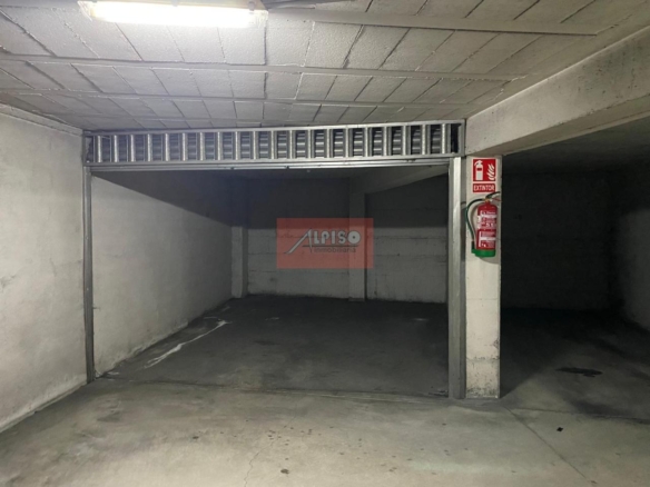 Plaza para coche en Ourense