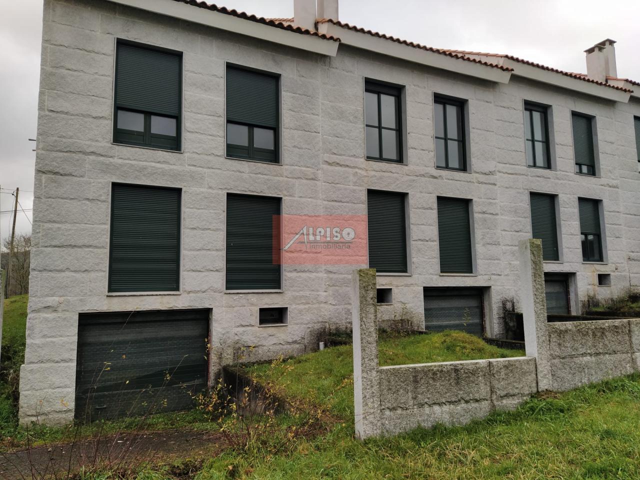173463475186900039759_173445956256 Adosado en Celanova