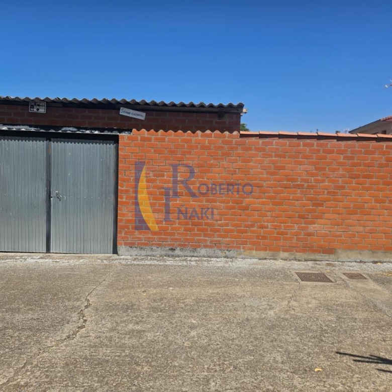 Almacén en Valencia de Don Juan
