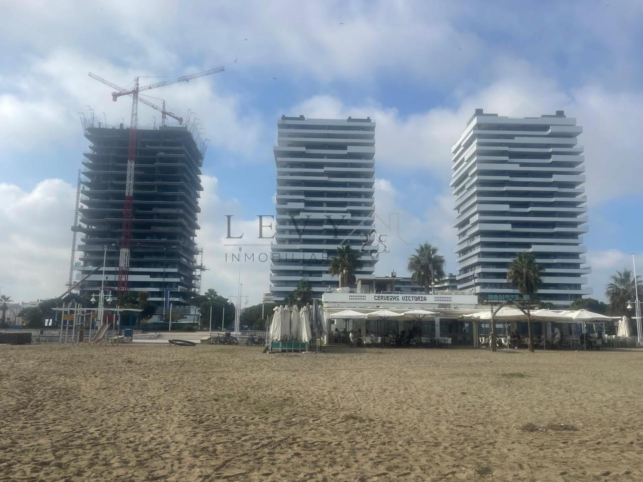 Viva la Exclusividad en Primera Línea de Mar