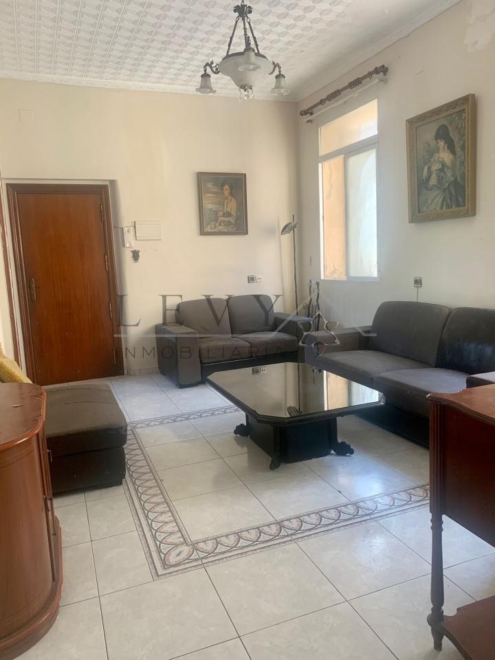 173765987500100039988_173765493208 Edificio en venta muy bien ubicado en Melilla