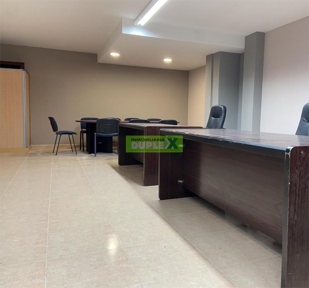 Oficina en alquiler o venta en pleno centro de Pontevedra – Ubicación estratégica