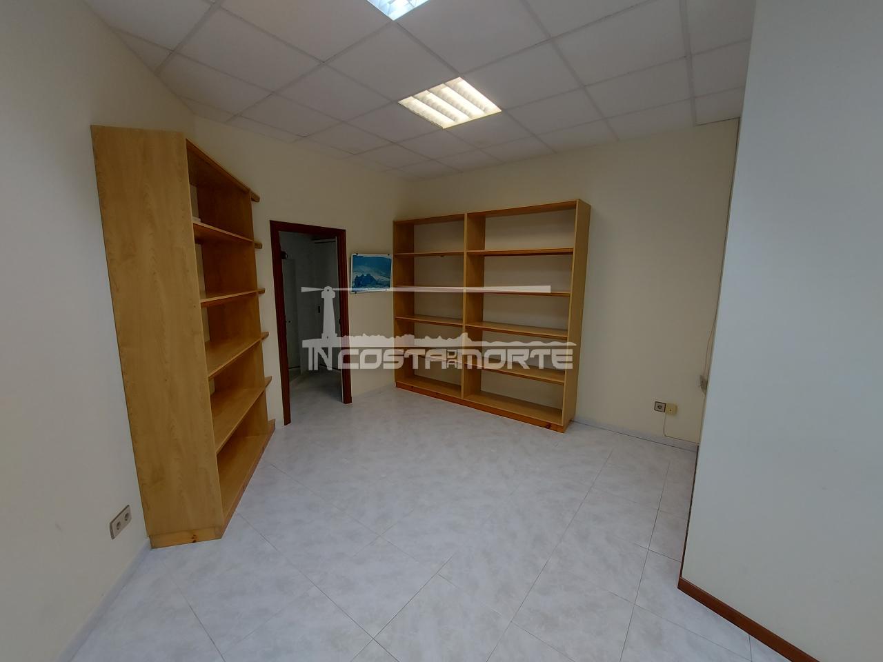 Local en alquiler para oficina en Carnota, A Coruña