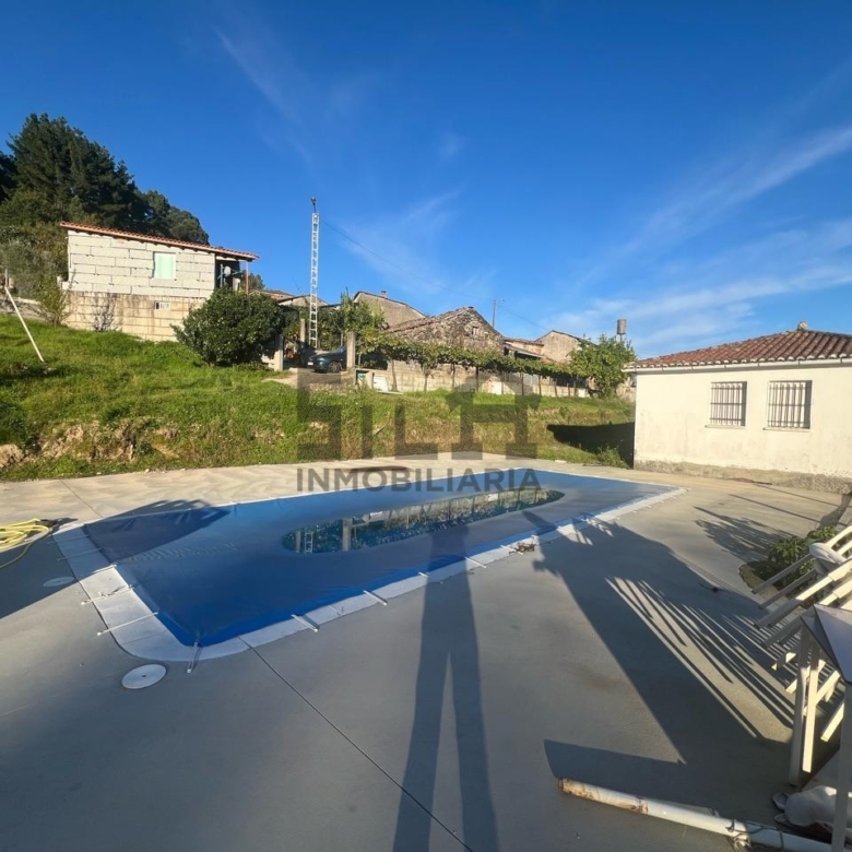 VENTA CASA EN A PEROXA