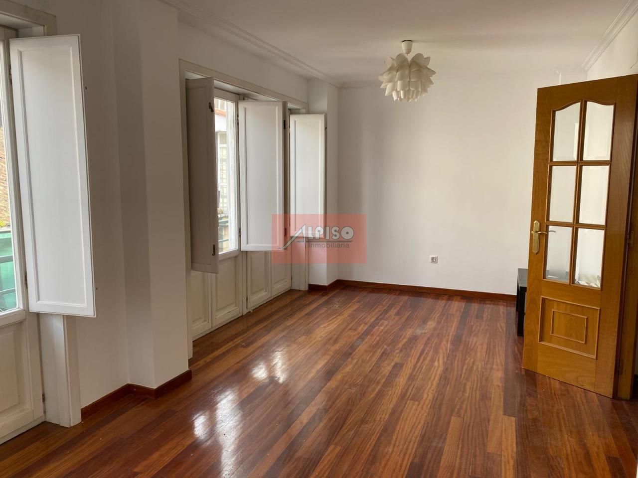 174013875749100161080_173980850076 Duplex en Ourense