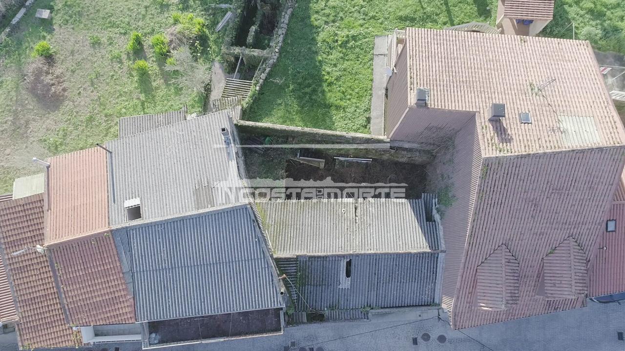 174055892888500039125_174055889042 Casa de 2 Plantas a Rehabilitar en el Centro de Corcubión