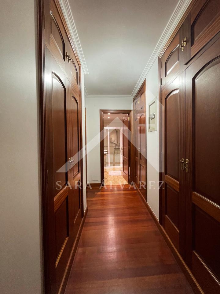 174130041372600150293_170366538091 SE ALQUILA PISO DE 4 HABITACIONES ESPACIOSO CON CHIMENEA EN ROSALIA DE CASTRO PRÓXIMO AL CENTRO